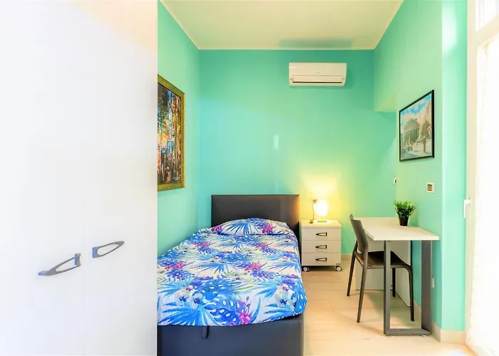 Hostly - Art & Color Midtown - 3br 2ba Apartment