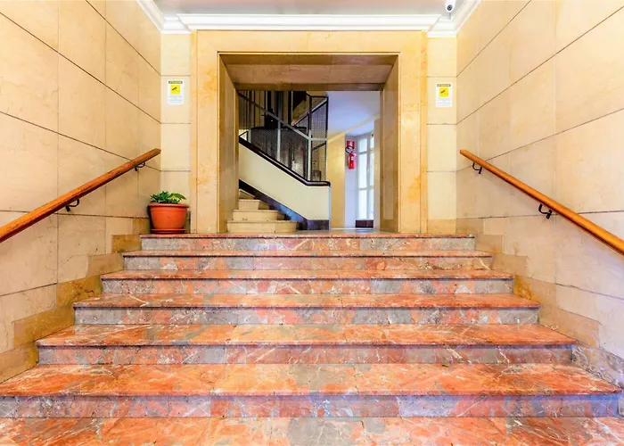 Hostly - Art & Color Midtown - 3br 2ba * Rom