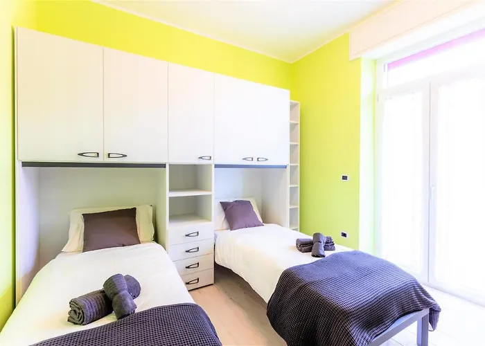 Hostly - Art & Color Midtown - 3br 2ba * Rom