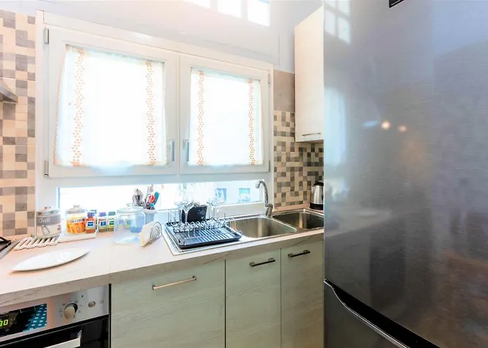 Hostly - Art & Color Midtown - 3br 2ba * Rom