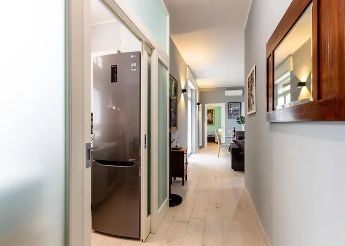 Hostly - Art & Color Midtown - 3br 2ba *